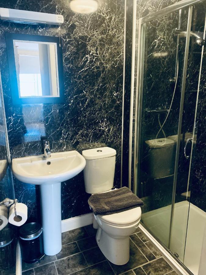 Newcastle Arms Hotel Coldstream Dış mekan fotoğraf